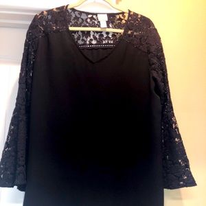 Chico’s size 2 black lace sleeves top NWOT